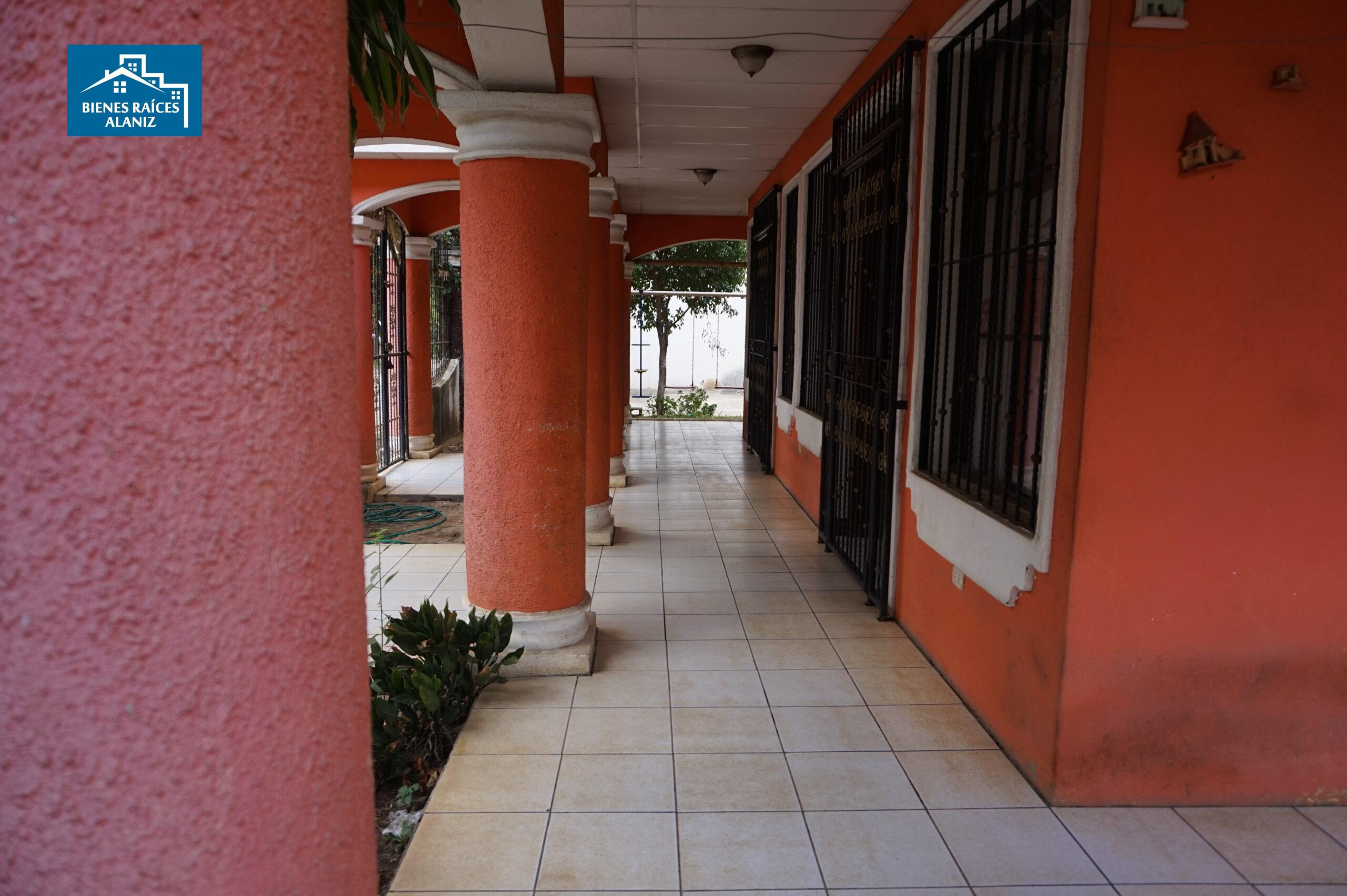 Se vende Linda casa en León, Nicaragua.
