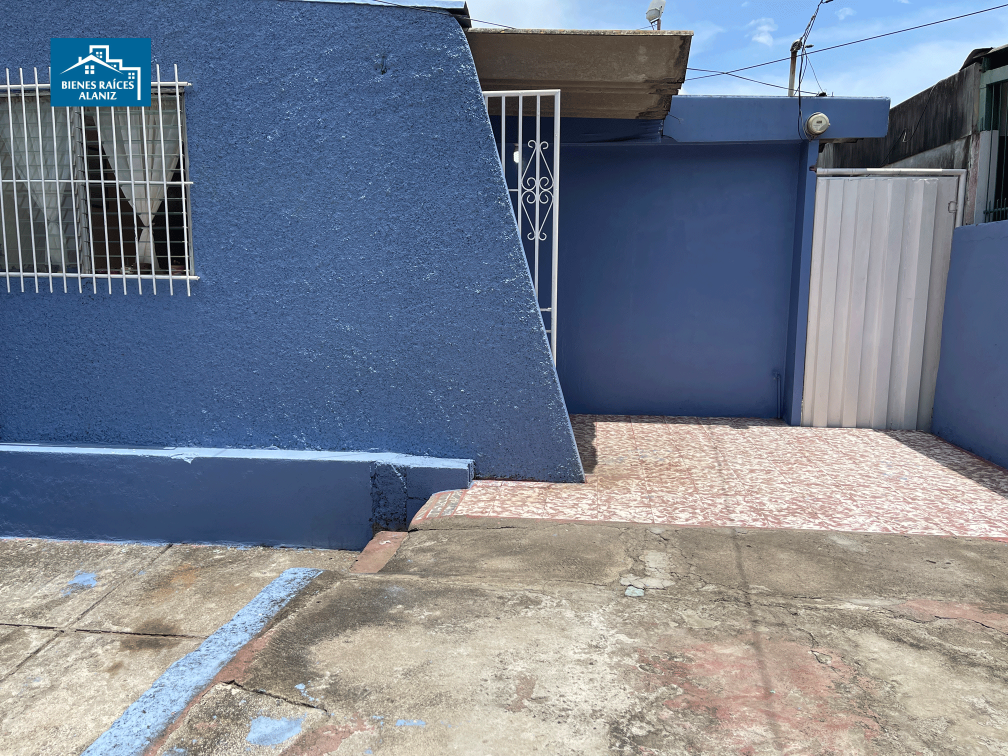 Se Vende Linda Casa ubicada en Jardines de Veracruz, Managua