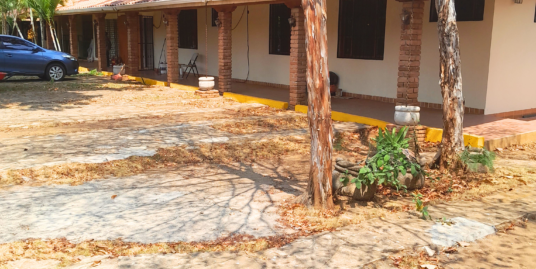 Se renta amplia casa en Las Colinas – IRIR